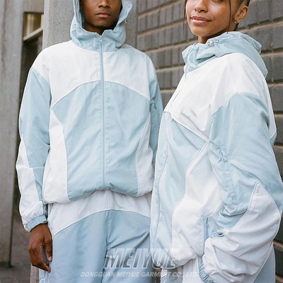 New Fashion Oversized Track Suit Nylon 2 Piece Jogging Set Reflective Windbreaker Jacket Tracksuit Hoodie and Shorts Set for Men