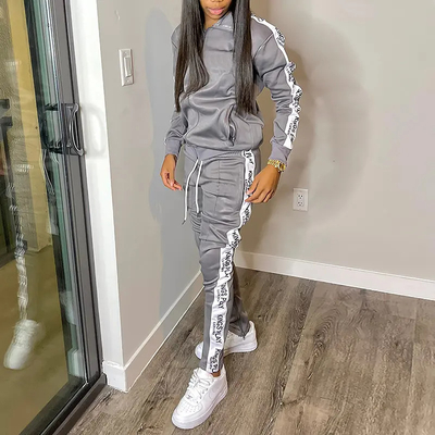 Nylon Zip Up Women Jogging Set Stacked Flared Sweatpants Sweatsuit Set Anti Pilling