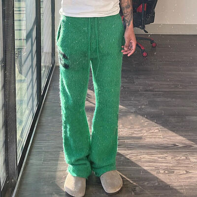 ซื้อ Custom OEM Wide Leg Mohair Flare Pants Unisex Drawstring Long Streetwear รองเท้าวิ่ง รองเท้าสวีต Mohair เสื้อสวีตสําหรับผู้ชาย การผลิตออนไลน์