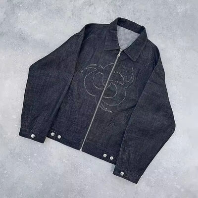 comprar Jaqueta jeans personalizada OEM, moda streetwear, jaqueta jeans bordada e conjunto de shorts jeans, agasalho masculino Fabricação em linha