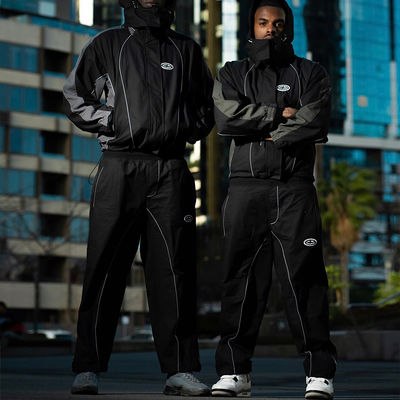 kopen Custom lichtgewicht reflecterend mannen sweatsuit met naadloze fusie en maat opties online vervaardiging