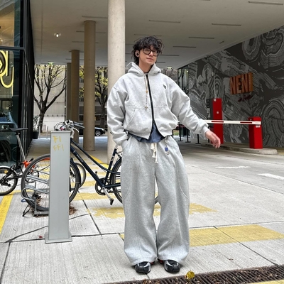 좋은 가격 새로운 디자인 커프 된 후디 맞춤 로고 이중 지퍼 후디 세트 스크린 프린트 상자 스위트 팬티와 후디 세트 남자 운동복 온라인으로