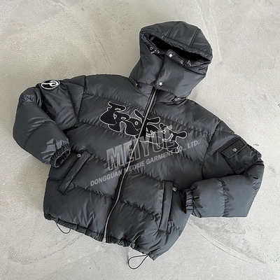 Custom Winter Cropped Down Coats Ultra Light Duck Goose Embroidery Chenille Padded Detachable Hat Bubble Puffer Jacket for Men