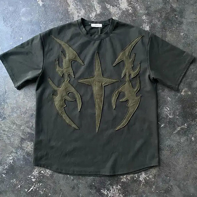 Un buen precio. Camiseta masculina pesada con parches de gran tamaño de algodón vintage anti encogida en línea