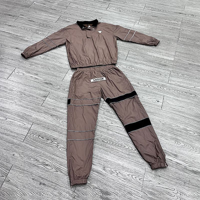 Un buen precio. Clothing Manufacture OEM Custom Nylon Windbreaker Jacket Leggings Sweat Pants Windbreaker Jacket Tracksuit Joggers Sweatsuit en línea