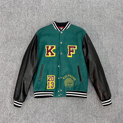 Goede prijs. Chenille Borduurwerk Logo Leren Mouw Varsity Jas Voor Heren Custom Design online