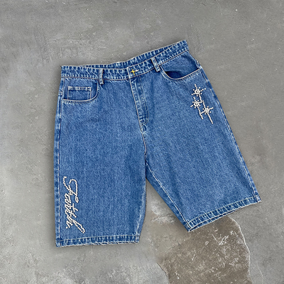 Bom preço. Calções de denim personalizados para homens Calças de jeans impressas para homens calças de denim respiráveis calçados vintage bordados para verão on-line