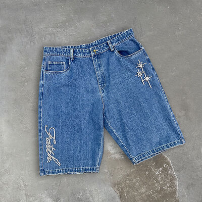 Giá tốt. Đơn vị quần short denim cho nam giới rhinestone in jeans quần short nam giới denim thở vintage đồ đường phố thêu quần short cho mùa hè trực tuyến