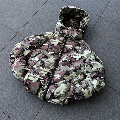 Goede prijs. Aangepaste DTG Print Streetwear Crop Vintage zwaargewicht winterhooded winddichte camouflage down puffer jas jas online