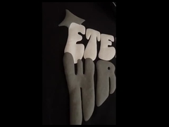 Une chemise à capuche pleine fermeture à glissière